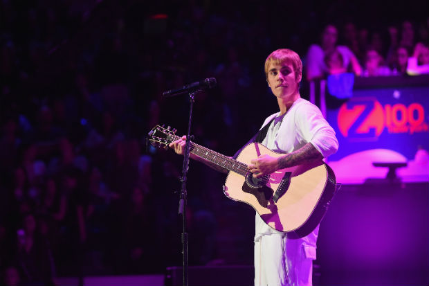 Justin Bieber Asks Fans to ‘Pray’ For Him