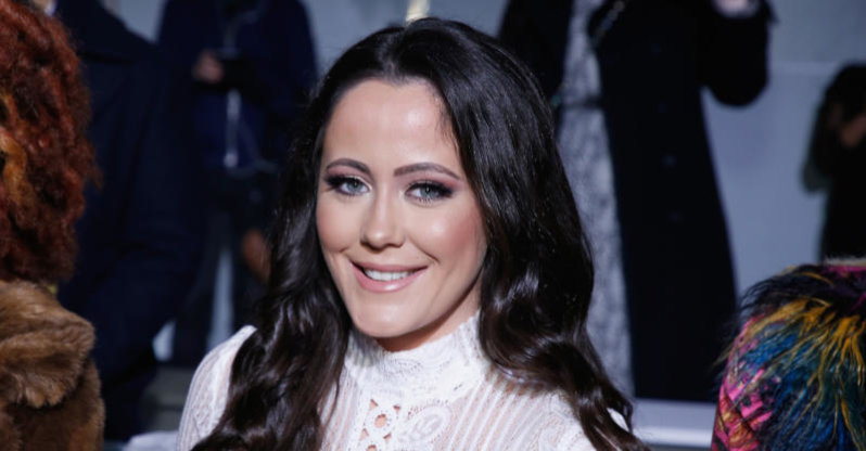 Jenelle Evans Blasted For Selling Moldy Makeup Kits!