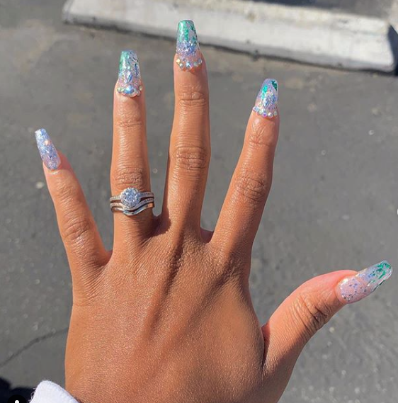 Egypt Criss showing off engagement ring