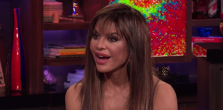 Fans Want Lisa Rinna Fired After Resurfacing Offensive Tweets