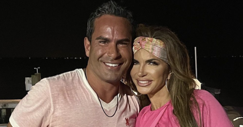 Teresa Giudice Had A Falling Out With Longtime Friend Dina Manzo Before Her Wedding